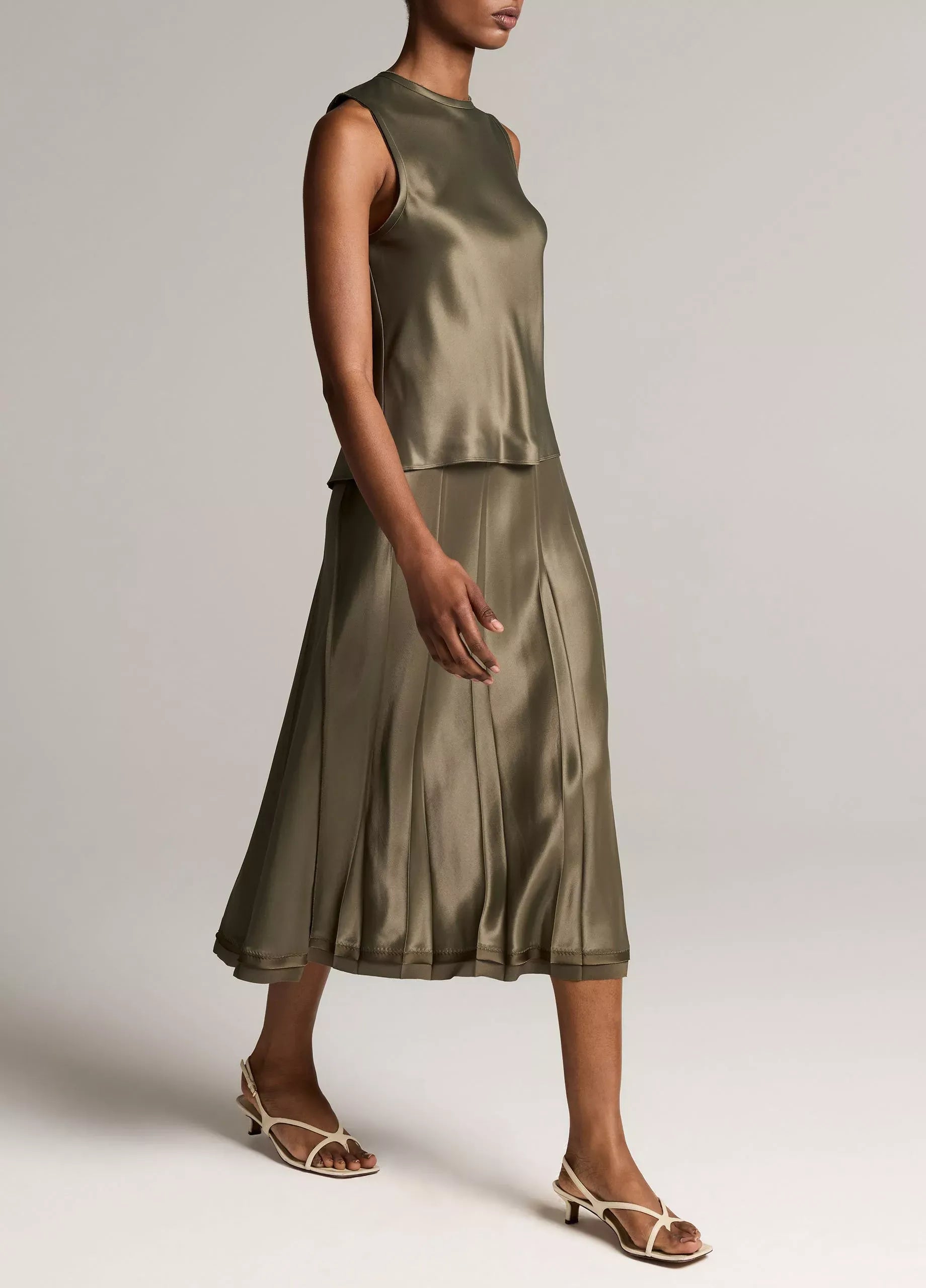 Raw-edge satin skirt-VINCE-Verso