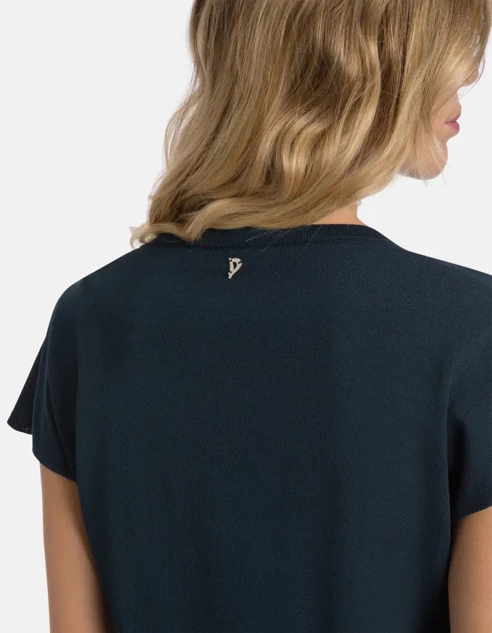 Regular-fit v-neck jumper in viscose-DONDUP-Verso