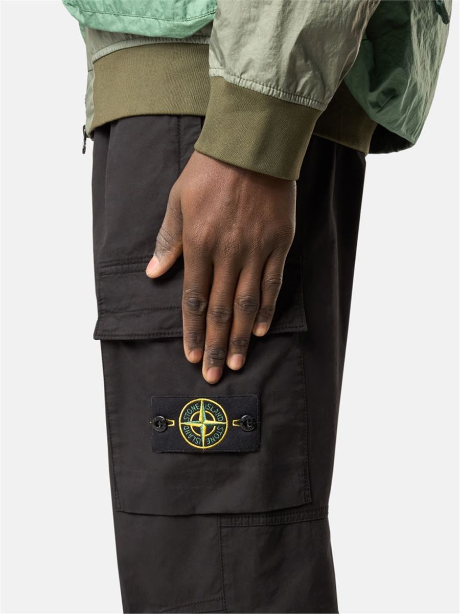 Regular-tapered-fit cargo trousers with zip pockets-STONE ISLAND-Verso