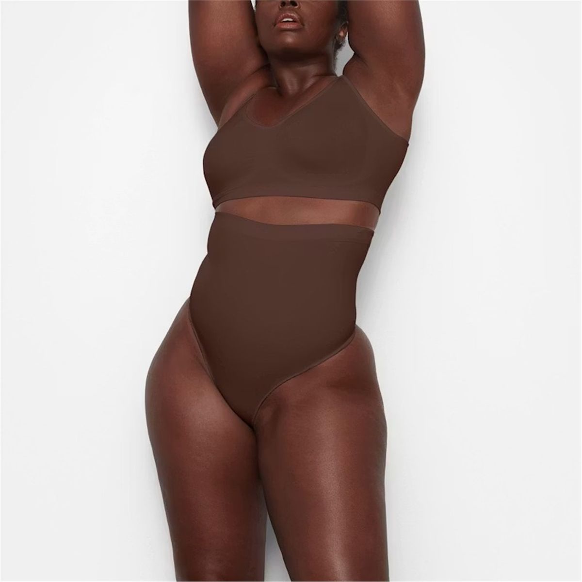 Seamless sculpt high waist thong-SKIMS-Verso
