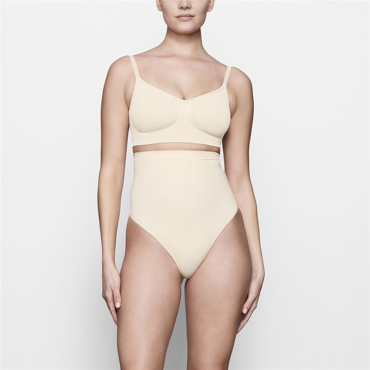 Seamless Sculpt High Waist Thong-SKIMS-Verso