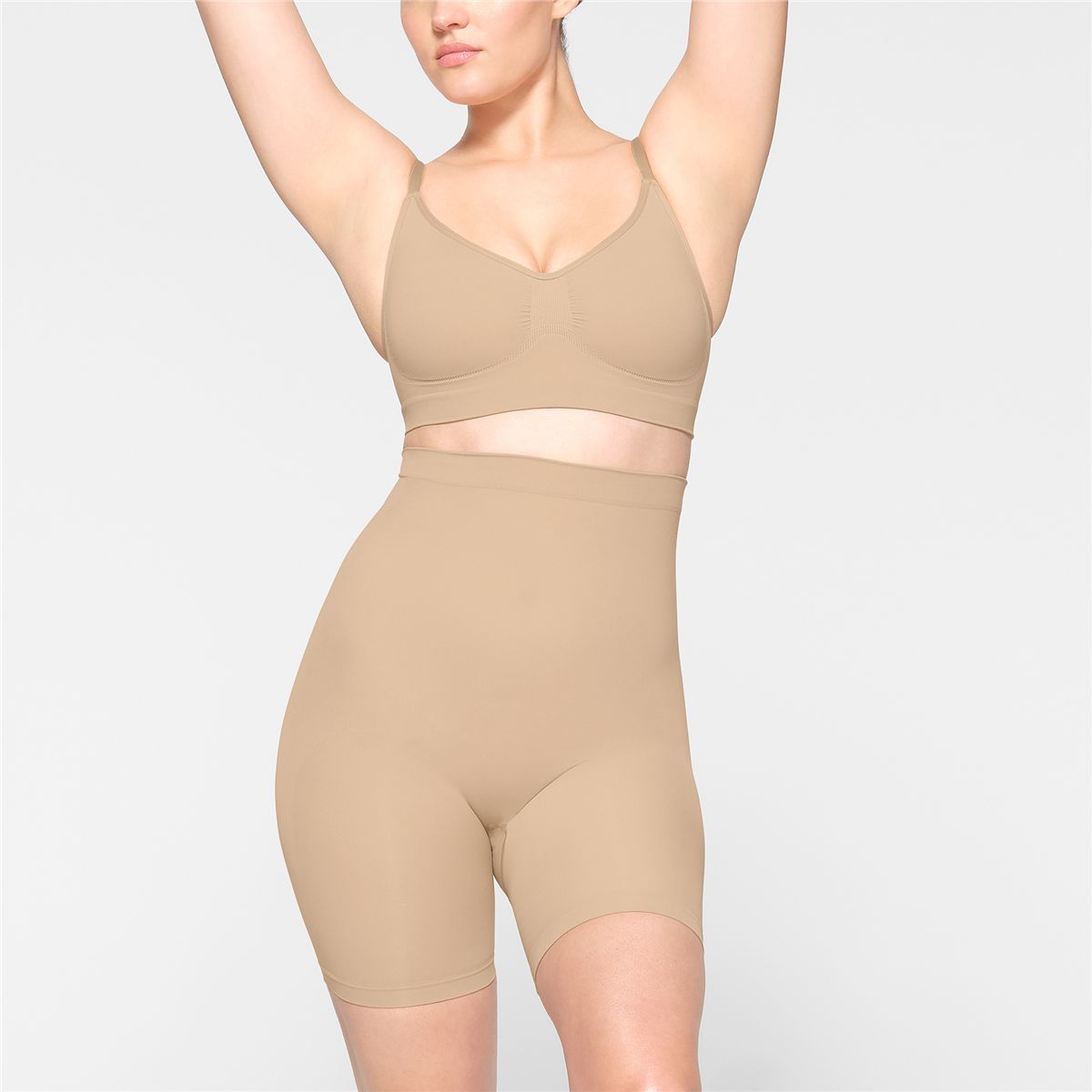 Seamless Sculpt Mid Thigh Short-SKIMS-Verso