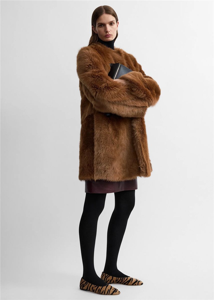 Short Silky Shearling Coat-TOTEME-Verso