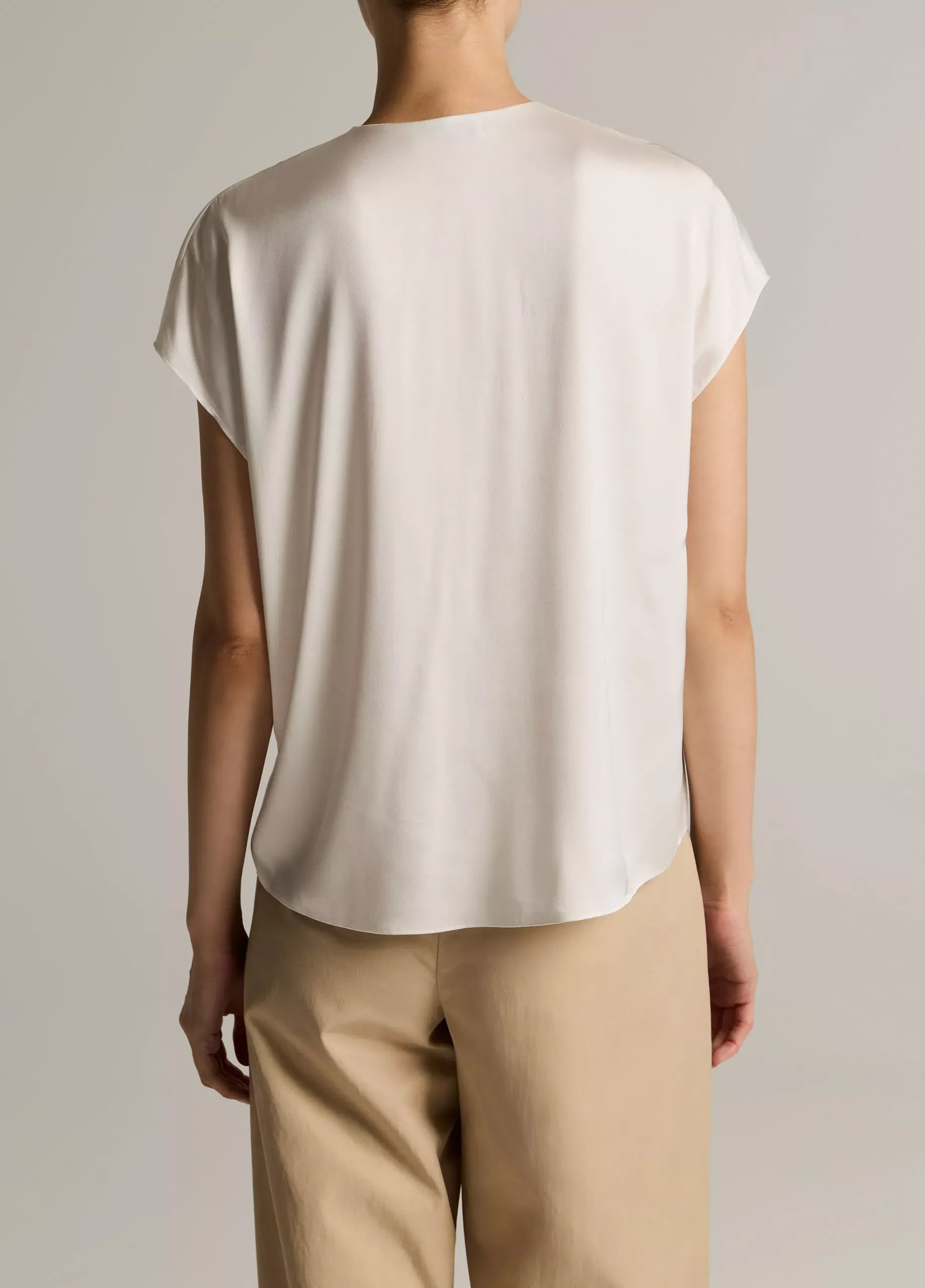 Silk-blend double v-neck top-VINCE-Verso