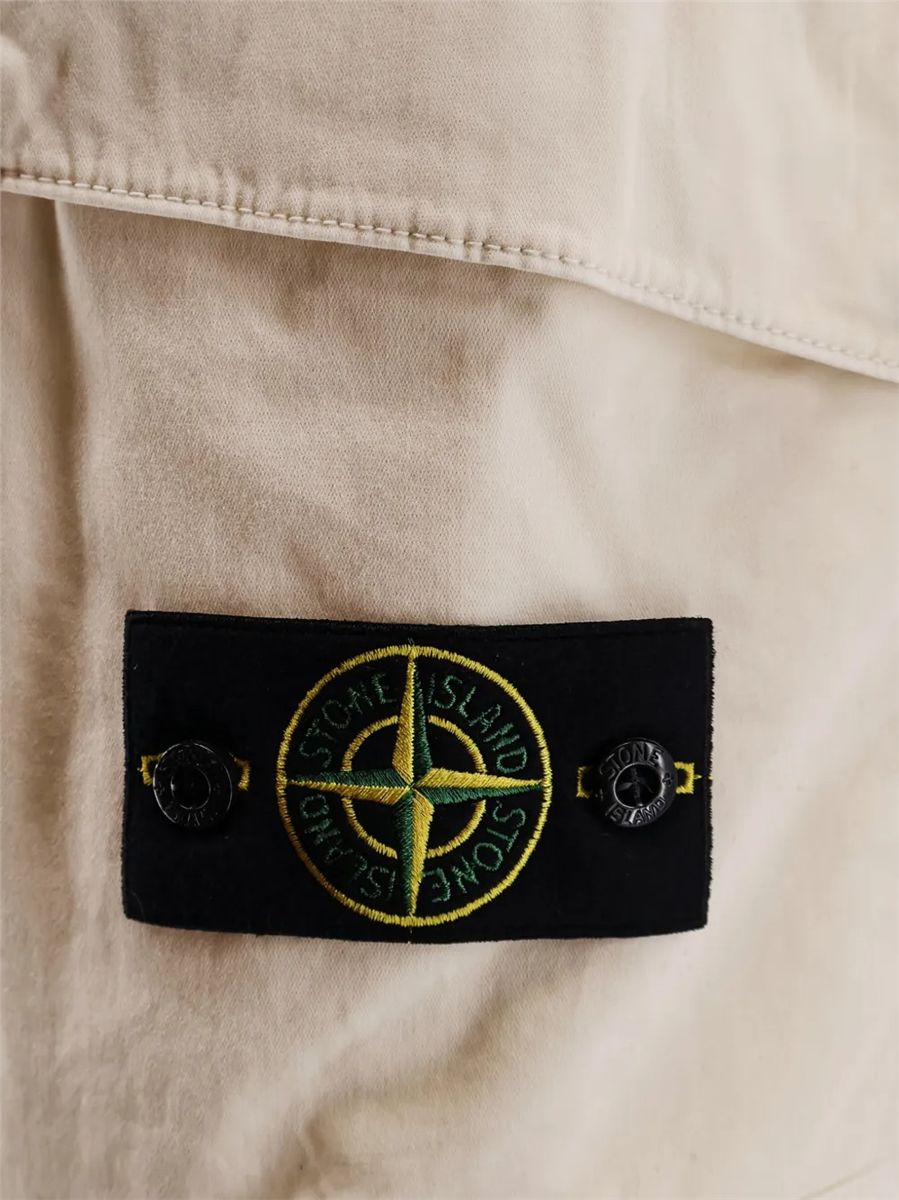 Slim-fit cargo shorts with asymmetrical seams-STONE ISLAND-Verso