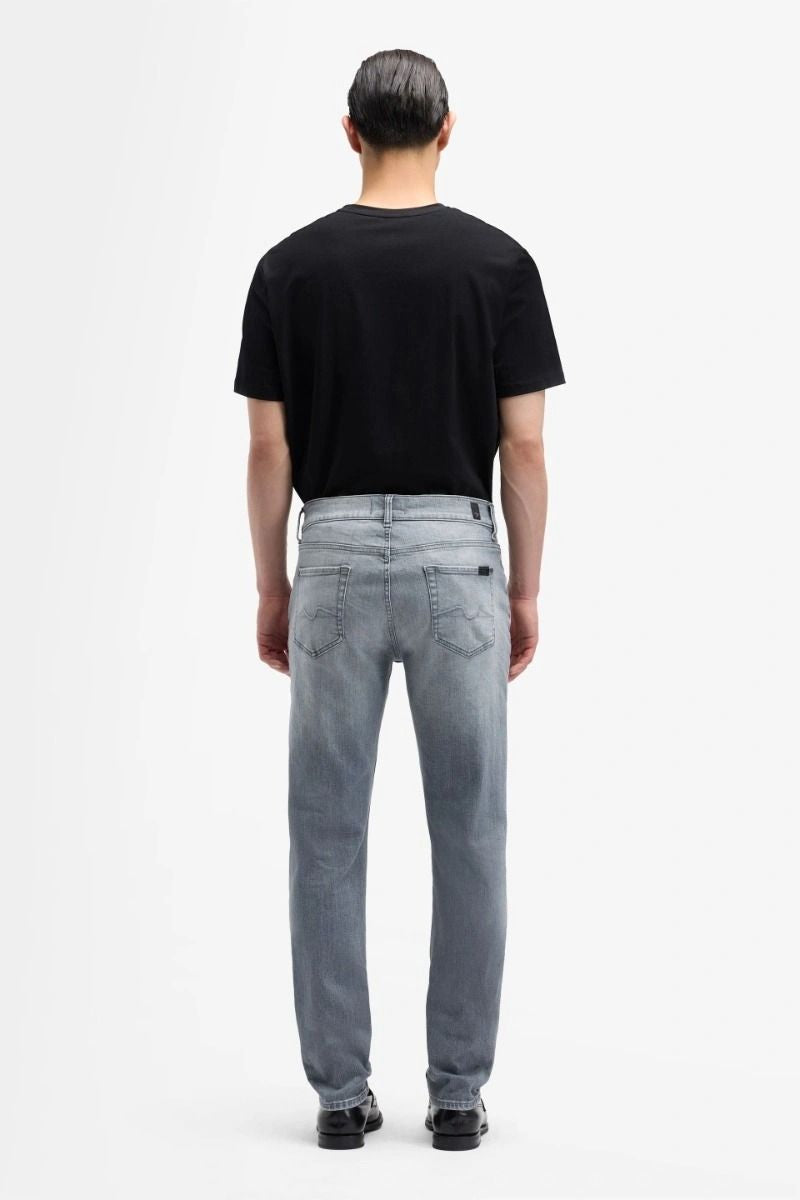 Slimmy tapered in luxe performance-7FAM-Verso