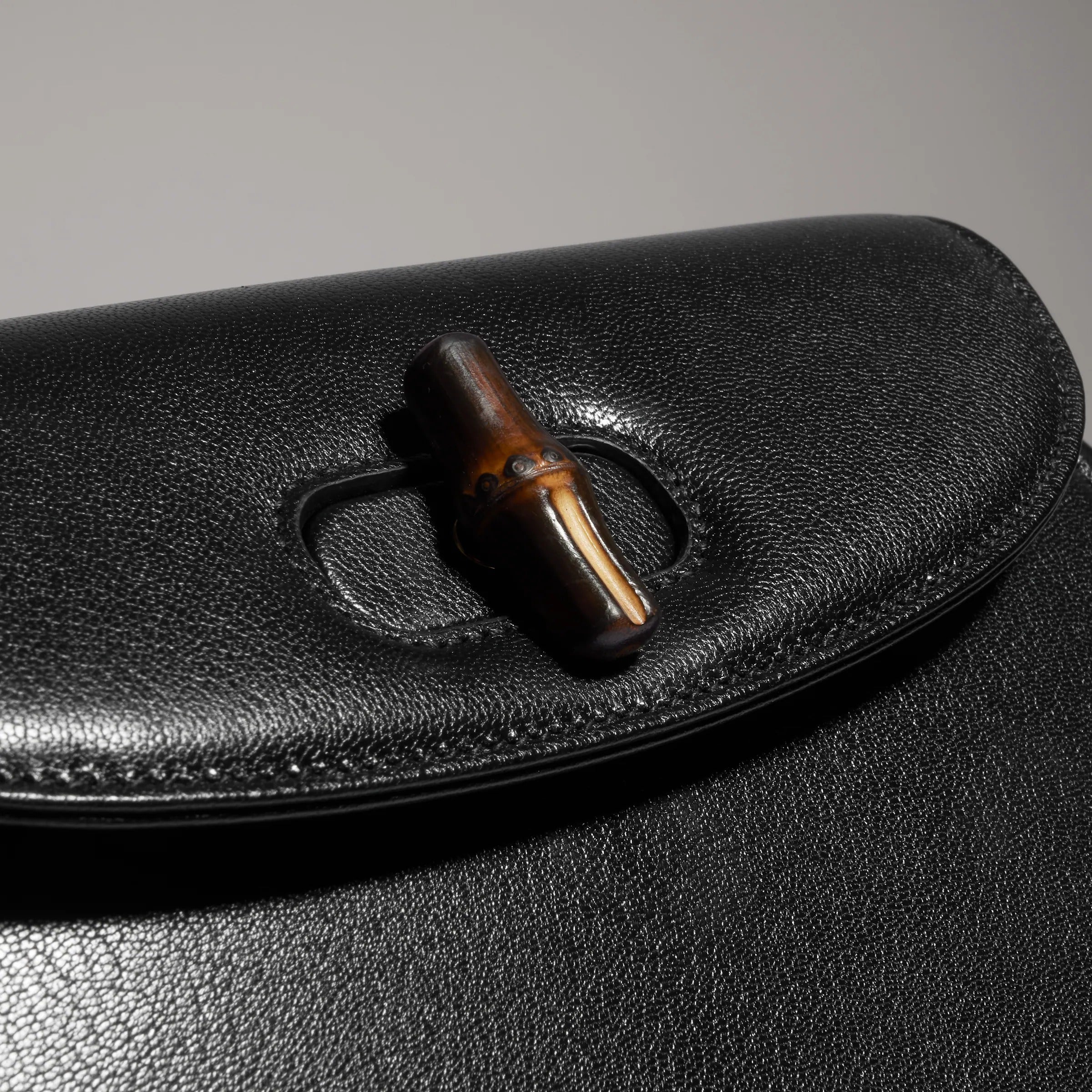 Small shoulder bag with bamboo-GUCCI-Verso