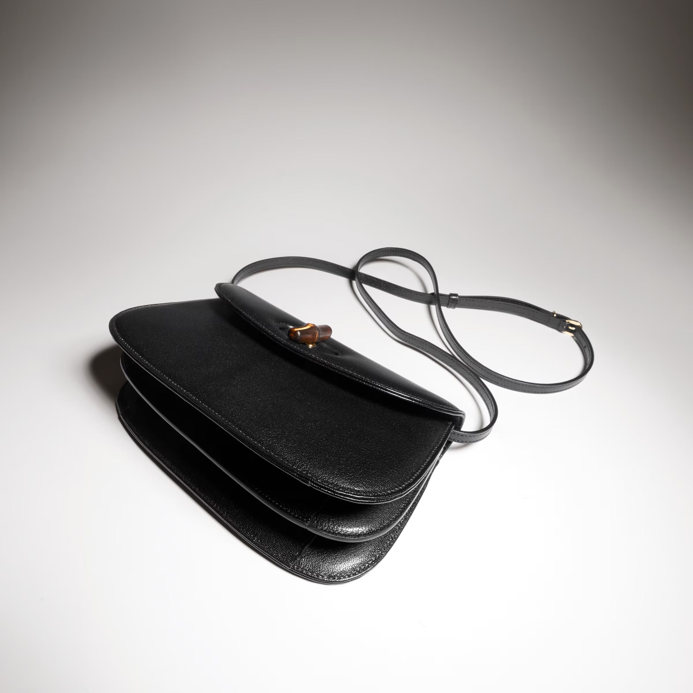Small shoulder bag with bamboo-GUCCI-Verso