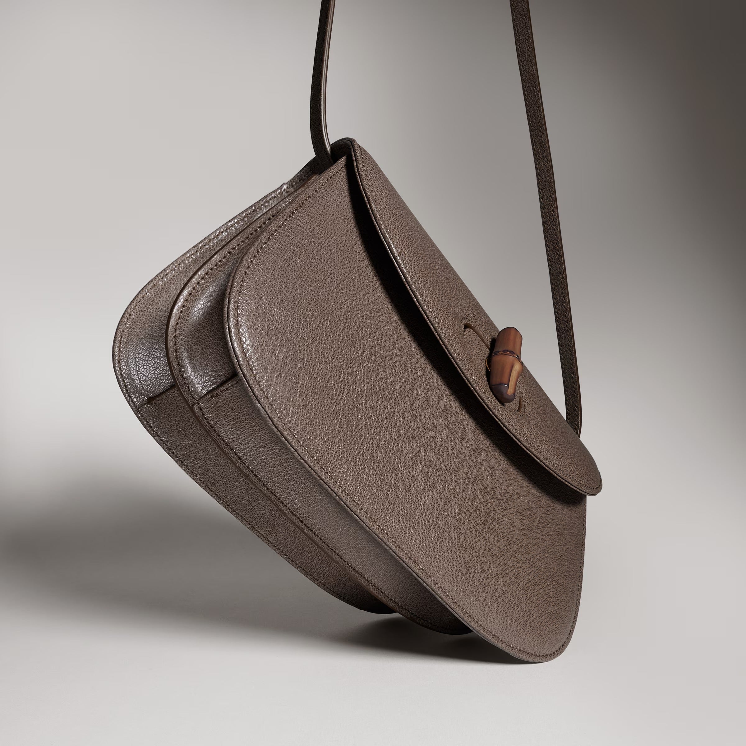 Small shoulder bag with bamboo-GUCCI-Verso