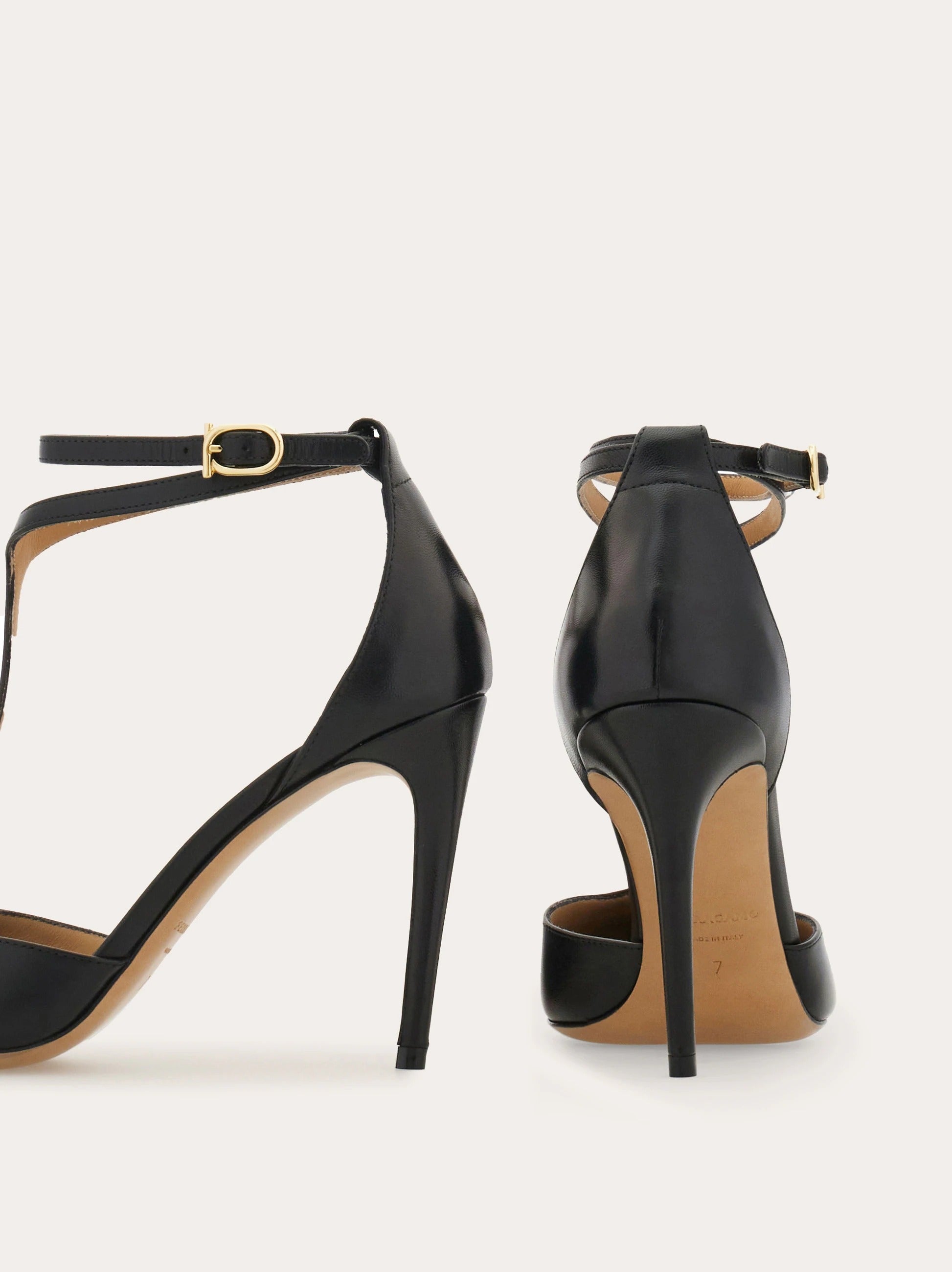T-strap stiletto pump-FERRAGAMO-Verso