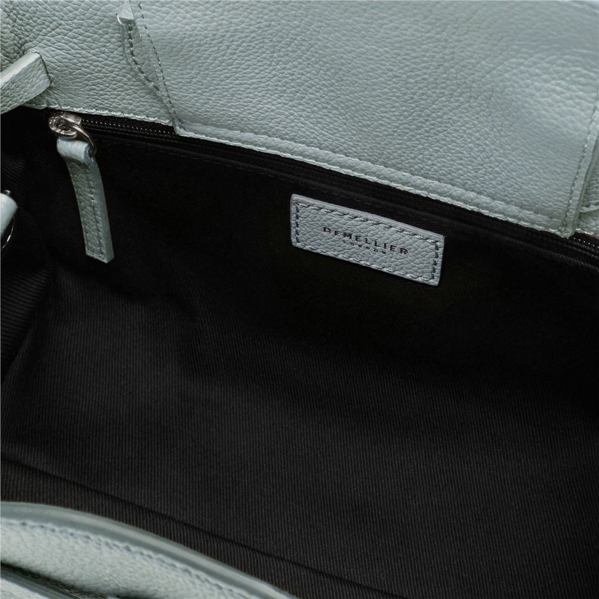 The small hudson-DEMELLIER LONDON-Verso