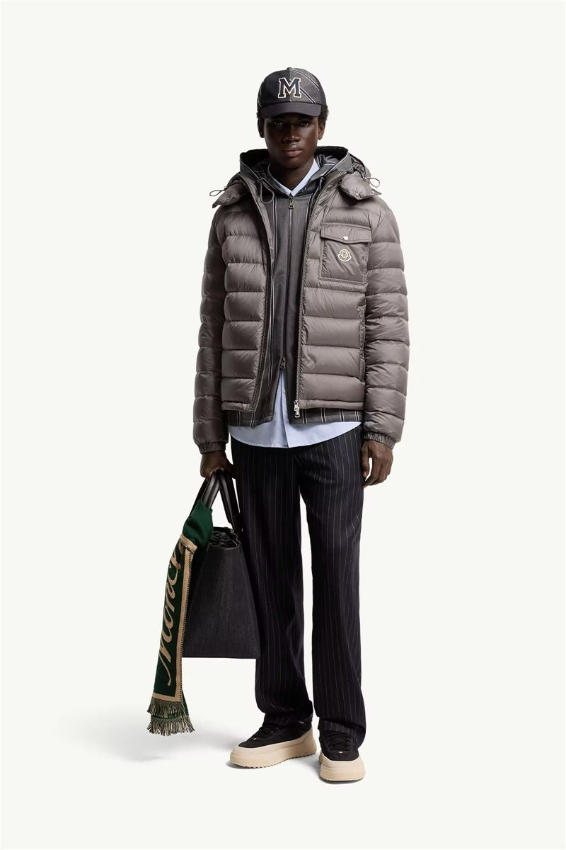 Verith hooded short down jacket-MONCLER-Verso