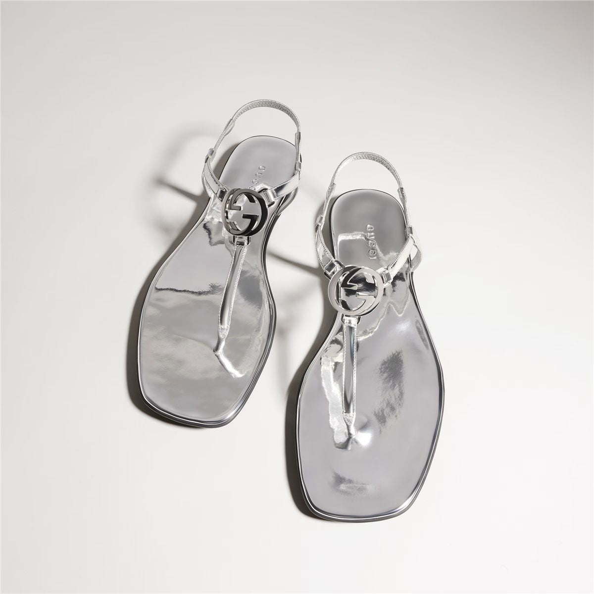 Women's thong sandal with interlocking g-GUCCI-Verso
