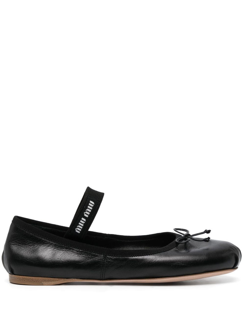 LOGO-PRINT LEATHER BALLERINA SHOES