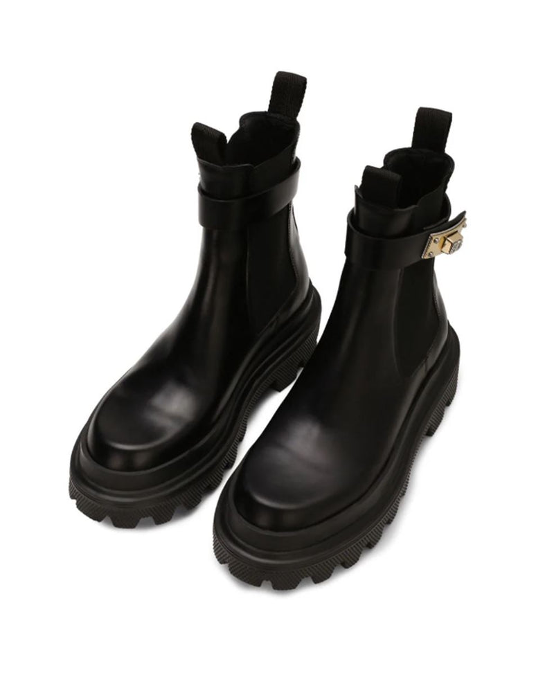 BRANDED-STRAP LEATHER ANKLE BOOTS