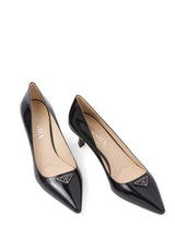 LOGO-PLAQUE PATENT LEATHER PUMPS
