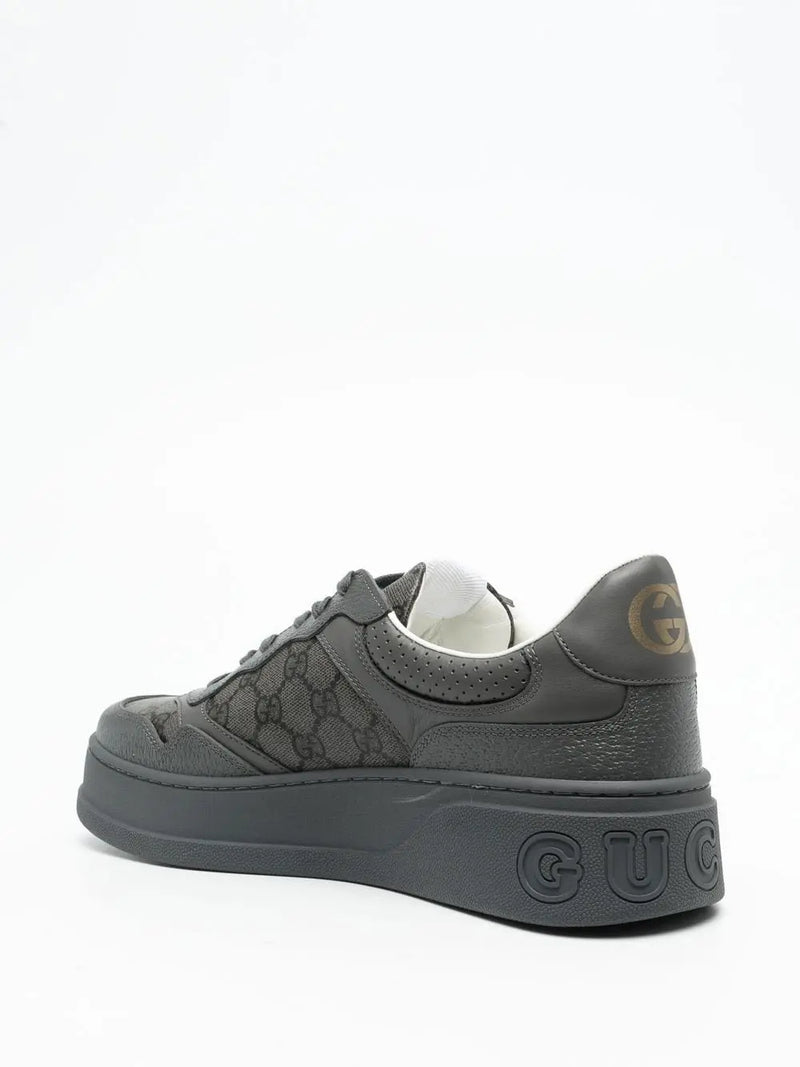 INTERLOCKING G LEATHER SNEAKERS