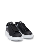 LOW-TOP LEATHER SNEAKERS